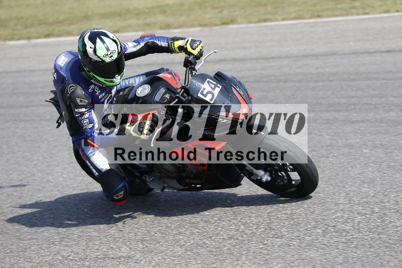 Archiv-2025/49 26.08.2025 Cornu Master School ADR/gruen-vert/54